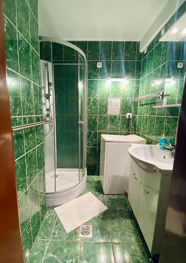 Viztuekoer Apartman ตีฮานี ภายนอก รูปภาพ